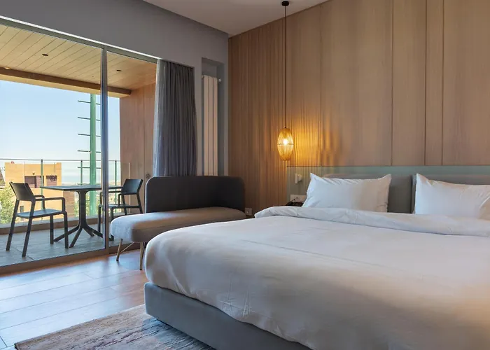 Oakridge Hotel & Spa