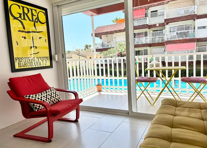 Escápate al Sol Apartamento con Piscina y Playa Cercana
