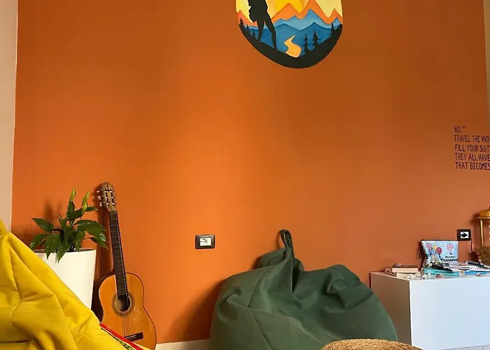 Queen-V Hostel
