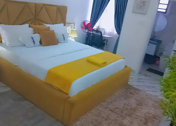 3Bed Profssnal & Family Friendly With Swimming Pool, Work Stns, Ps5, Gym & Near Beaches