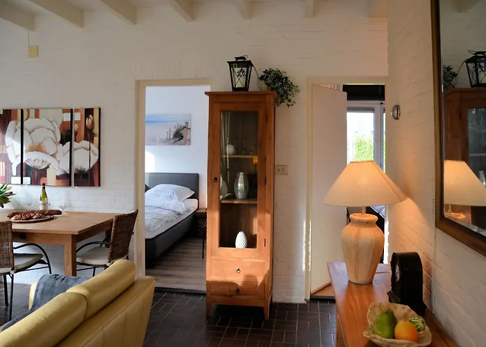 Bungalow In Noordwijkerhout Near Lake