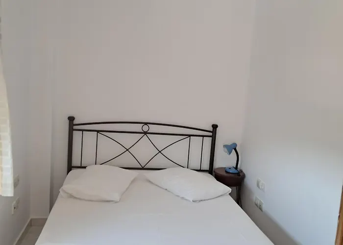 Mina Apartments