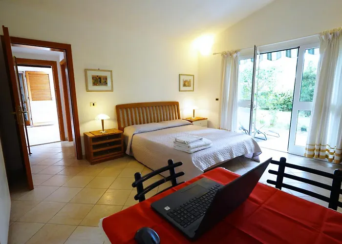 Casa vacanze Capoliveri -Lacona 80m from beach-AC-WIfi- parking-garden