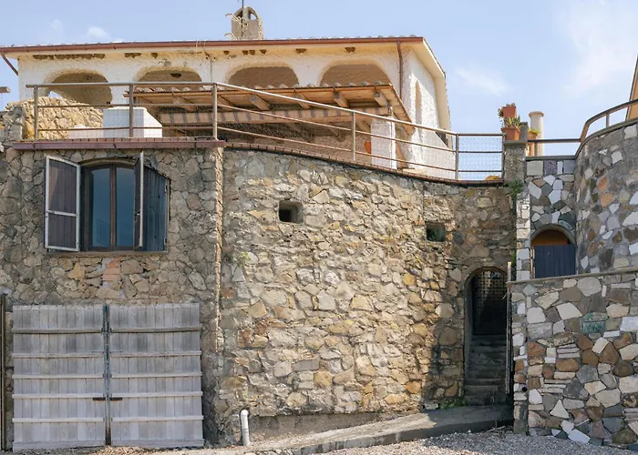Accogliente Casa A Tarquinia Vt Con