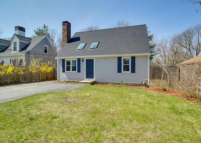 Easy Beach Days! Updated Cape Cod Home W/ Deck