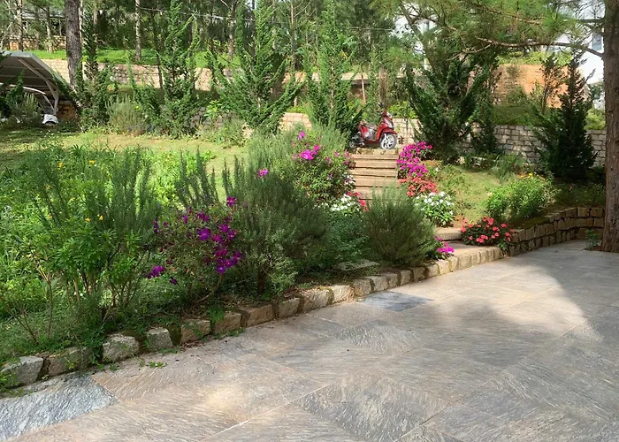 Love Hill Resort
