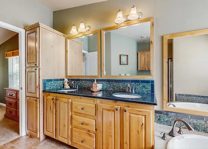 Trinity River Retreat