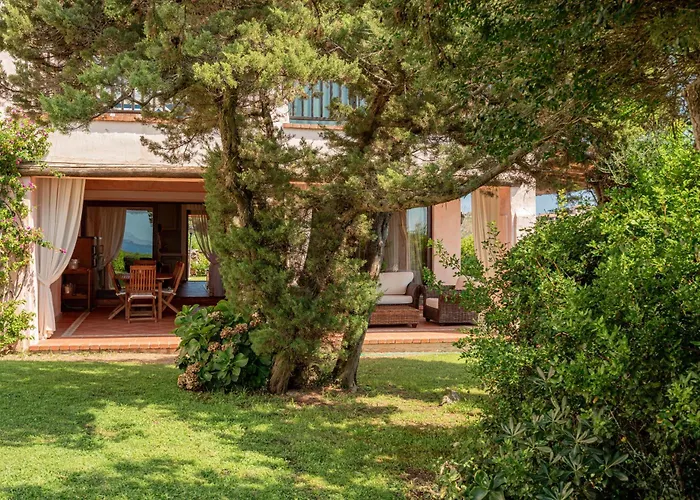 Cala del Faro - Giardino e accesso privato al mare