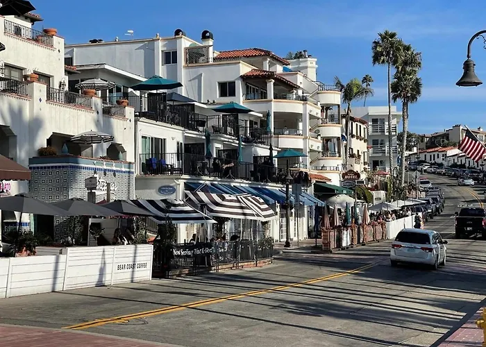 Walk To Beach - King Apt In #1 Area - Ac