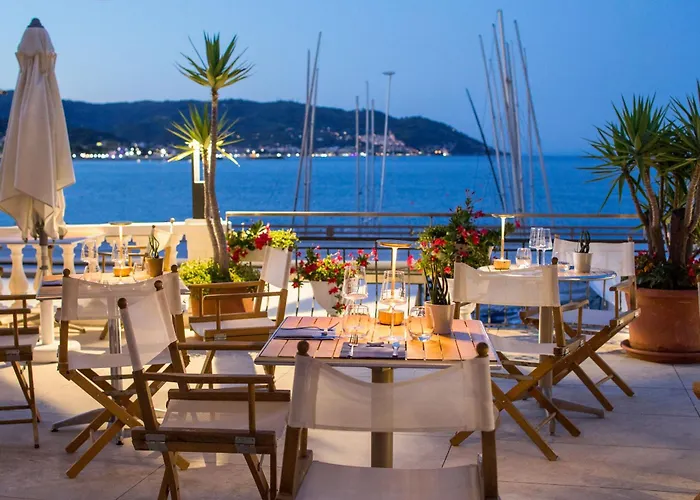 Hotel Golfo E Palme