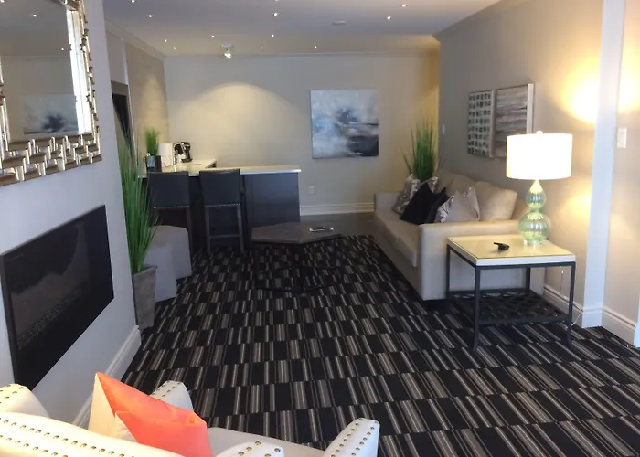 Ramada By Wyndham Cornwall