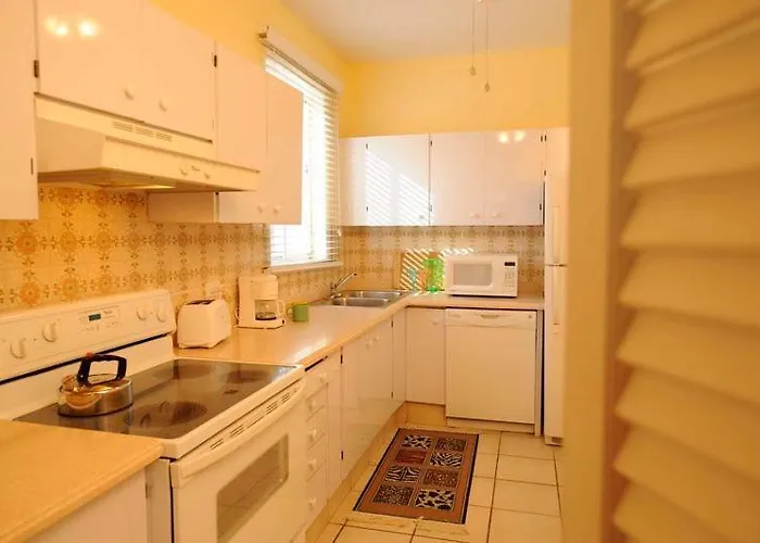 Bay View Suites Paradise Island