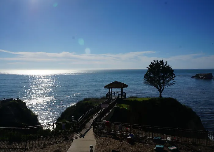Inn At The Cove
