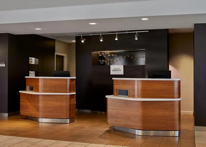 Courtyard By Marriott Memphis Airport