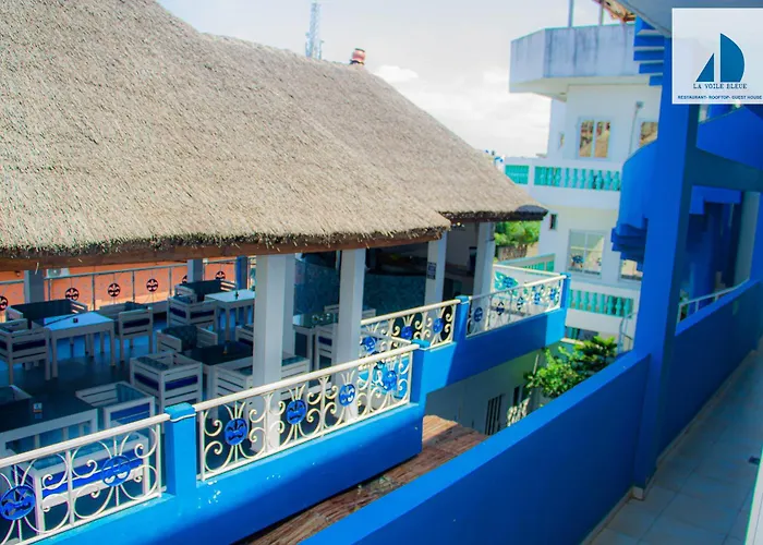 La Voile Bleue - Hotel Guest House