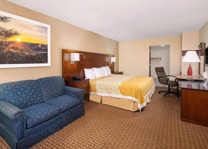 Days Inn By Wyndham Thomaston
