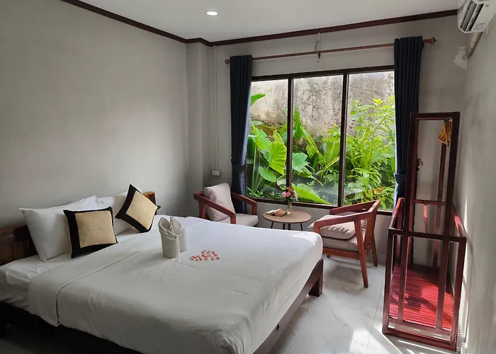 Dok Champa Resort