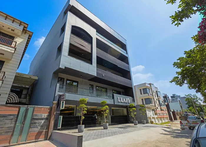 Leaf 9 Grand, Near Udyog Vihar And Yashobhoomi