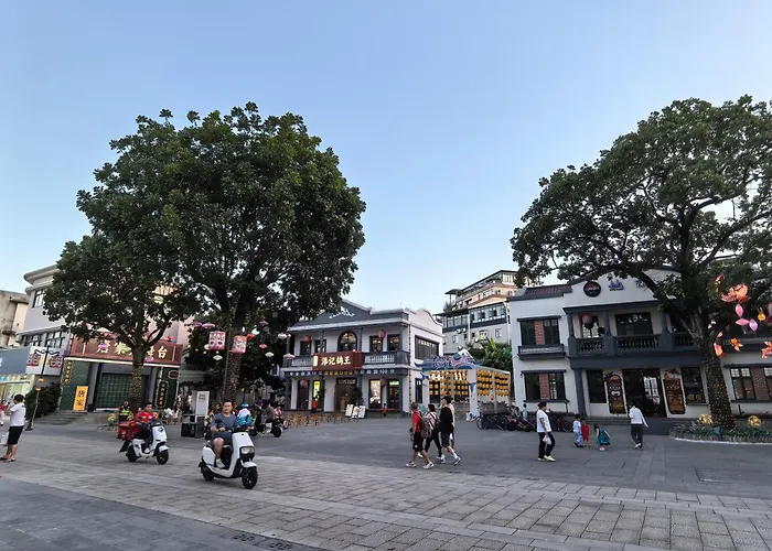 Huafu Seaview Suites