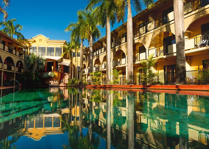 Palm Royale Cairns