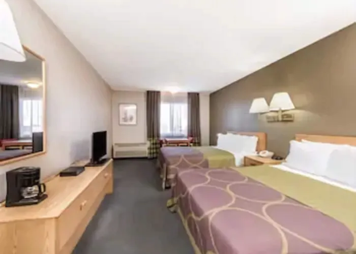 Super 8 By Wyndham Bernalillo