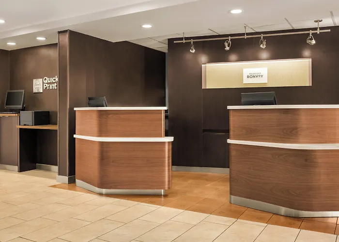 Courtyard By Marriott Palmdale