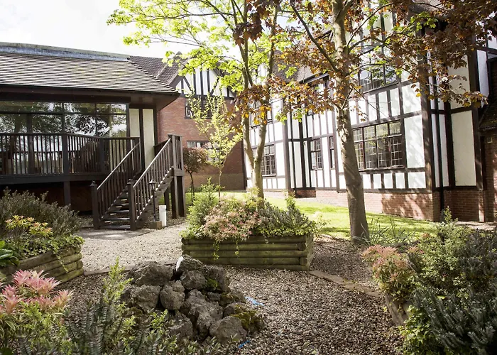 Hogarths Stone Manor
