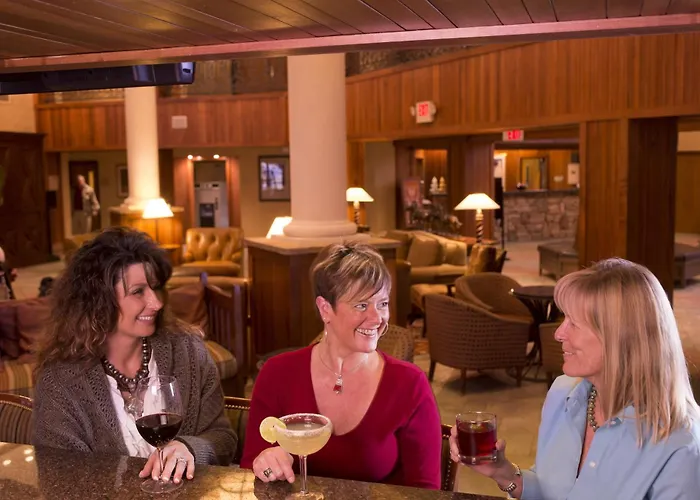 Mcm Elegante Lodge & Resorts