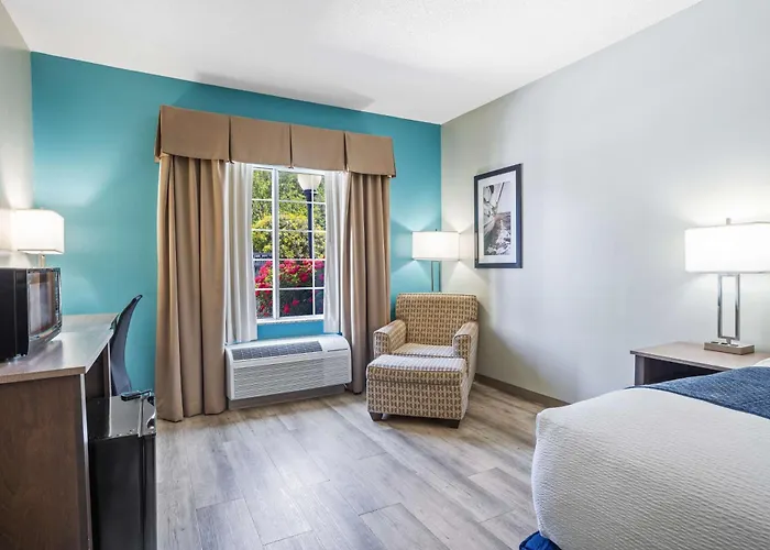 Blue Water Inn & Suites BW Signature Collection