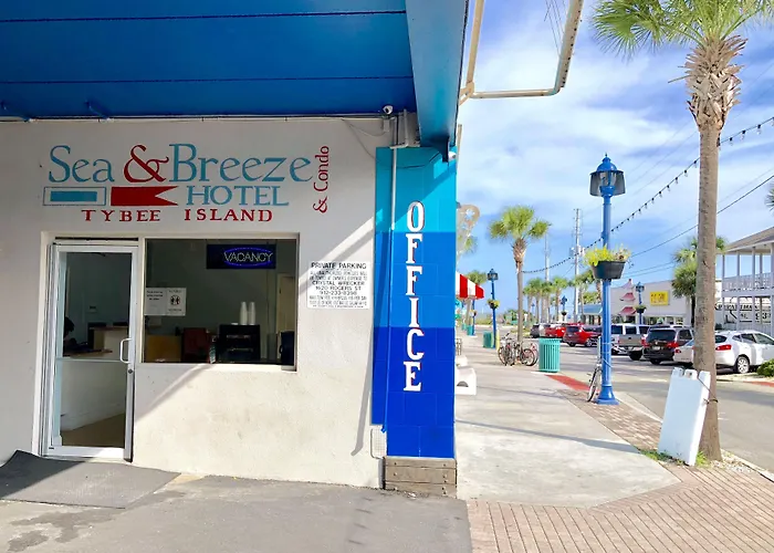 Sea And Breeze Hotel And Condo