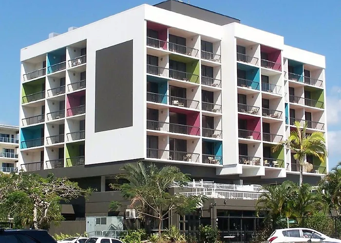 Cairns Plaza Hotel