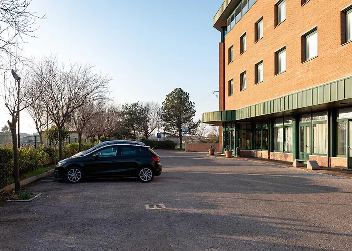 Phi Hotel Emilia
