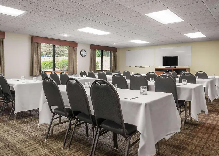 Americinn By Wyndham Lake City
