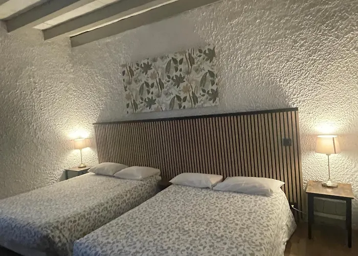Hotel Et Restaurant Traditionnel L' Escalandes