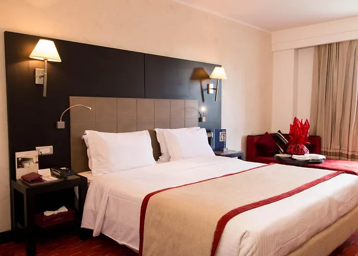 Golden Tulip El Mechtel