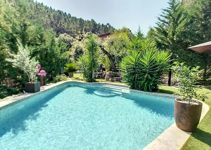 Chambre avec entrée indépendante-Jardin privé- 200m des plages