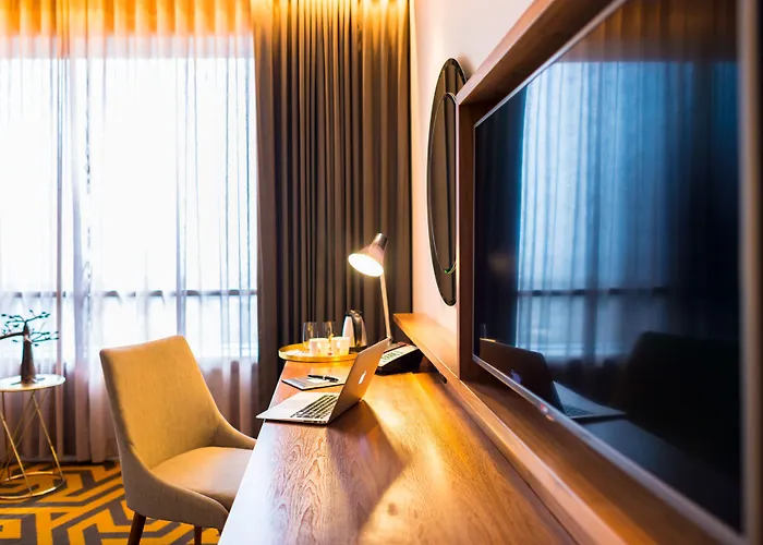 Hotel 2 Fevrier