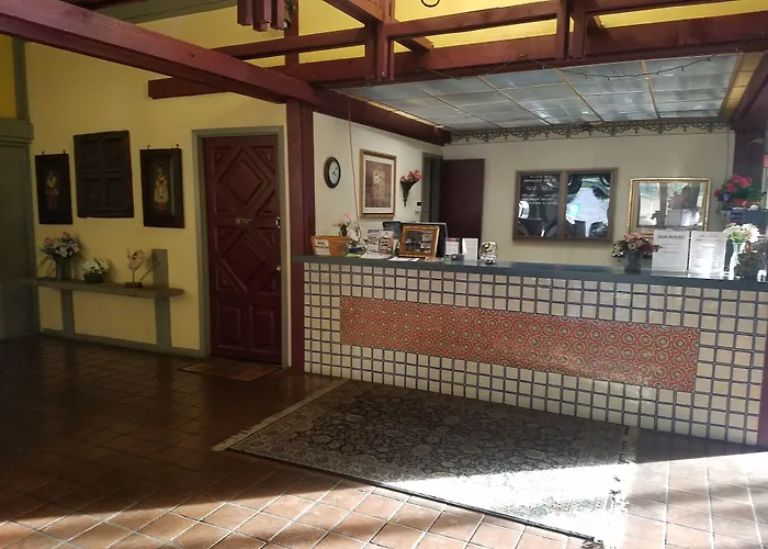 Spanish Trace Inn