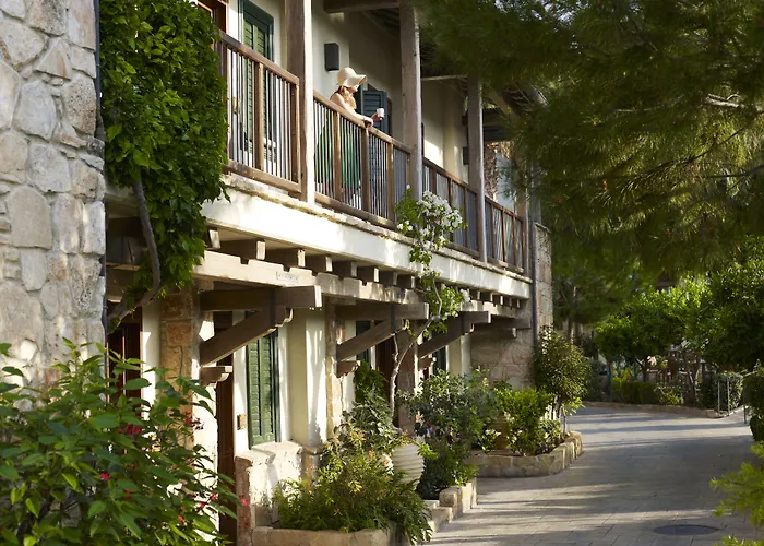Columbia Beach Resort