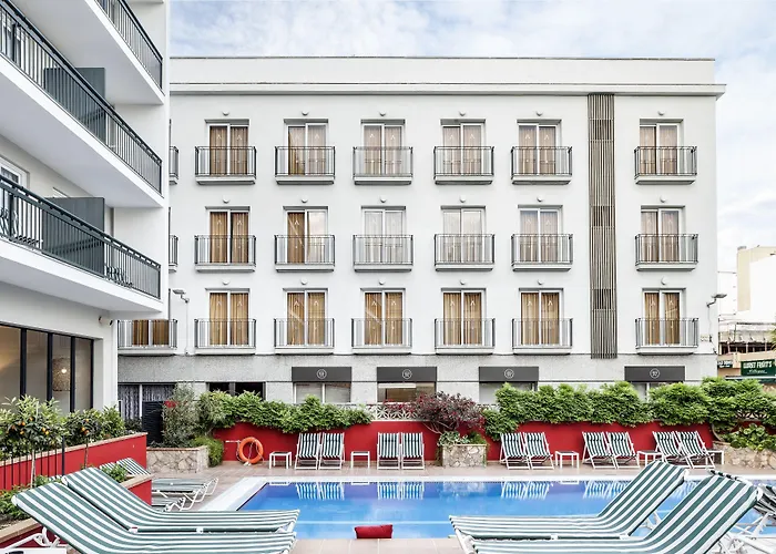 Aqua Hotel Bertran Park