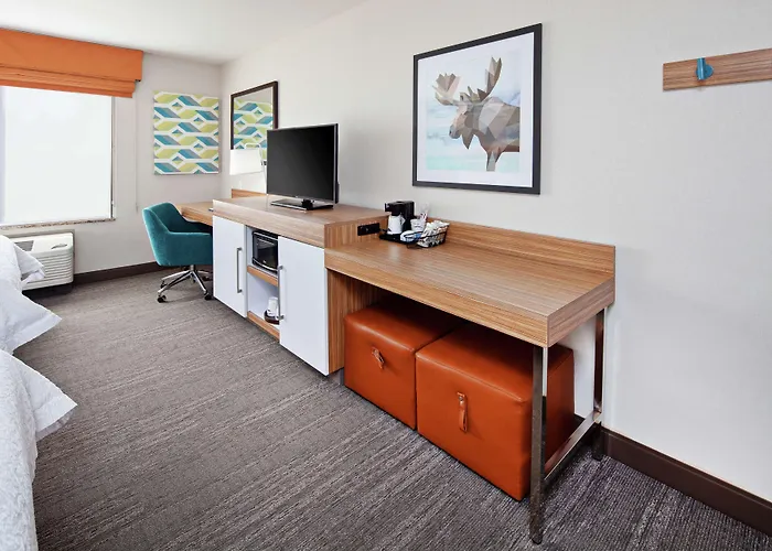 Hampton Inn & Suites Chino Hills
