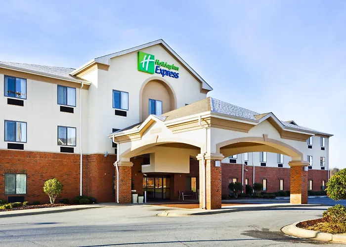 Holiday Inn Express Forest City By Ihg