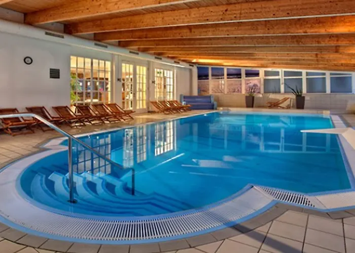 Hotel Vier Jahreszeiten Binz (Adults Only)