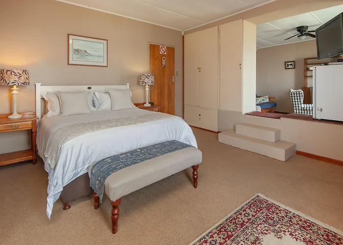 18 On Kloof Guest House