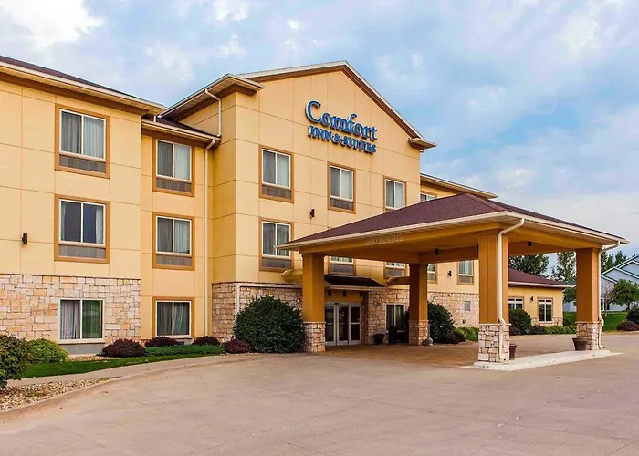 Comfort Inn & Suites Grinnell Near I-80