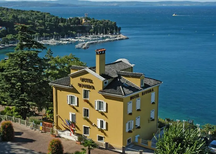 Hotel Riviera & Maximilian'S