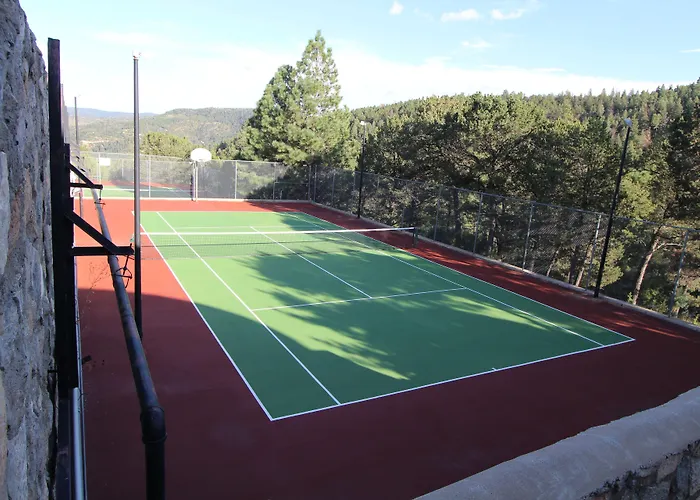 Crown Point Resort