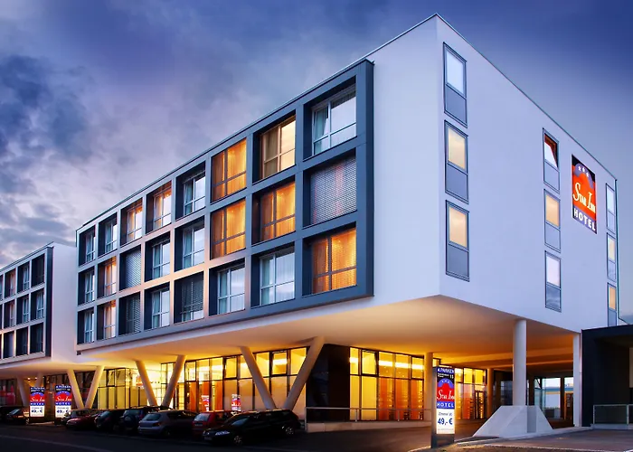 Leonardo Hotel Salzburg Airport