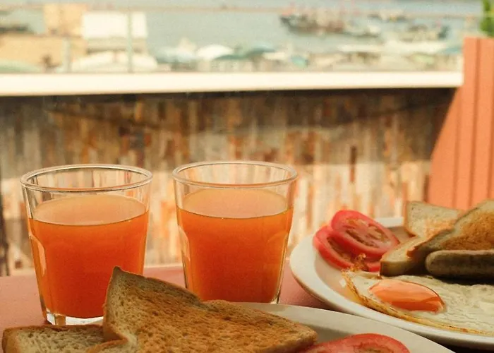 B&B Lychee Sunset