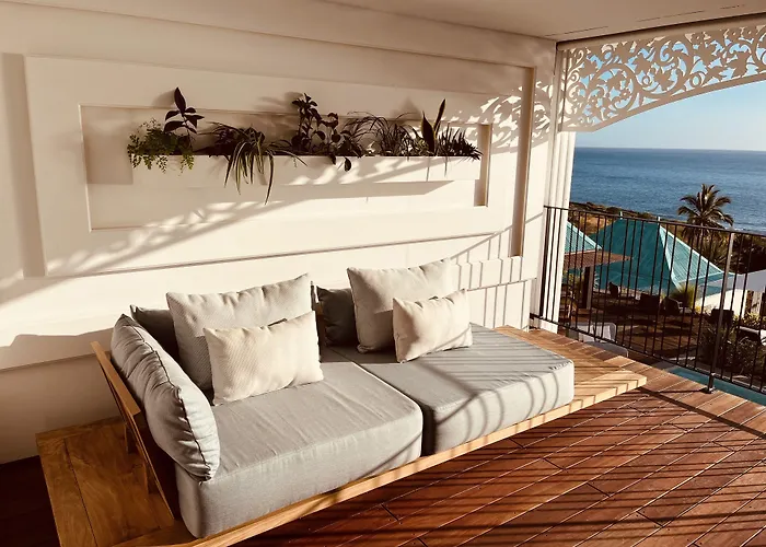 Blue Margouillat Seaview Hotel-Relais & Chateaux